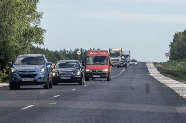 Паровозиком обганяти не можна. / Фото: drive2.ru. Паровозиком обгонять нельзя. /Фото: drive2.ru.