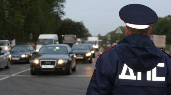 Поліція таких обгонів завжди не любила. /Фото: pnzreg.ru. Полиция такие обгоны всегда не любила. /Фото: pnzreg.ru.