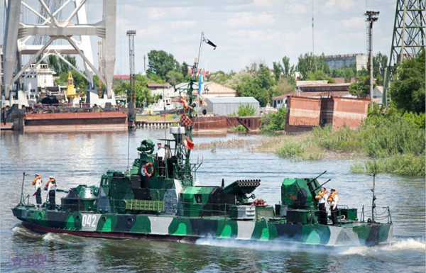 Бронекатер 1204 Джміль./ Фото: topwar.ru Бронекатер 1204 Шмель./ Фото: topwar.ru
