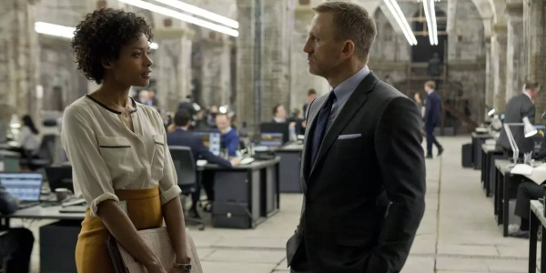 Кадр із фільму «007: Координати Скайфолл» Кадр из фильма «007: Координаты “Скайфолл”»