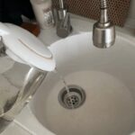 Чому засмічення не можна пробивати гарячою водою: 7 побутових ситуацій,…