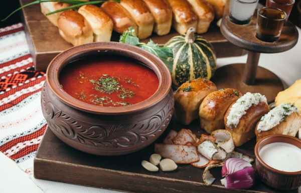 Відкушувати - це означає випити із задоволенням. / Фото: ru.pinterest.com Откушать - это значит выпить с удовольствием. / Фото: ru.pinterest.com