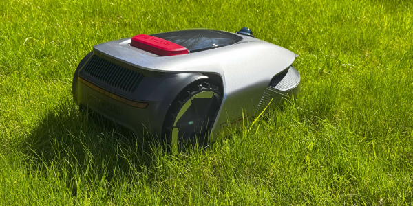 Кнопка стоп у Dreame Roboticmower A1 Кнопка стоп у робота-газонокосильщика Dreame Roboticmower A1