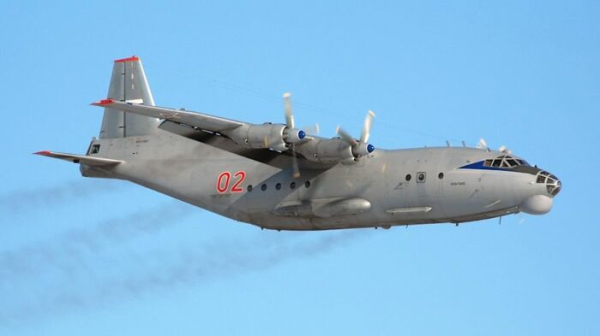 У 2019 році планували робити з Ан-12 літаючі батареї. /Фото: ru.pinterest.com. В 2019 году планировали делать из Ан-12 летающие батареи. /Фото: ru.pinterest.com.