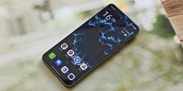 Дизайн та ергономіка Дизайн и эргономика CAMON 40 Premier 5G