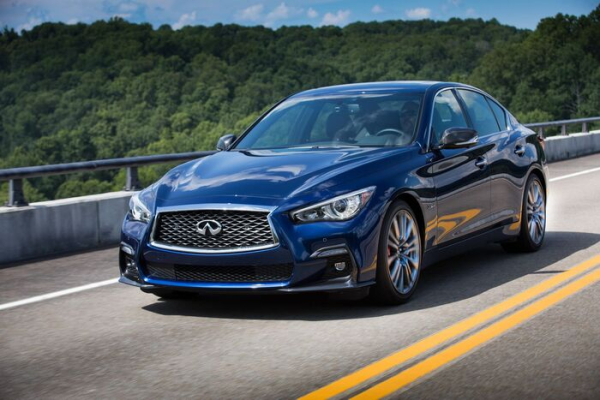 Infiniti Q50 зняли з виробництва у 2024 році / Фото: oilspec.ru Infiniti Q50 сняли с производства в 2024 году/ Фото: oilspec.ru