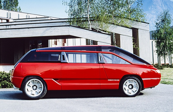 Bertone Lamborghini Genesis 1988, п'ятидверний мінівен/ Фото: motor.ru Bertone Lamborghini Genesis 1988, пятидверный минивэн/ Фото: motor.ru