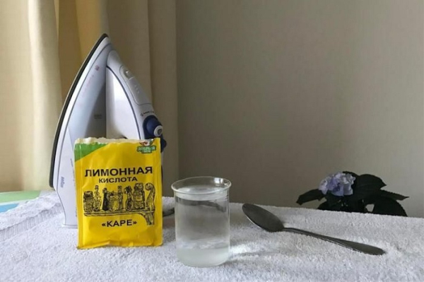 Потрібний розчин із води та лимонної кислоти. / Фото: onakipi.ru Нужен раствор из воды и лимонной кислоты. / Фото: onakipi.ru