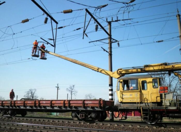 Електрики на дорозі вистачає. / Фото: ya.ru. Электричества на дороге хватает. /Фото: ya.ru.