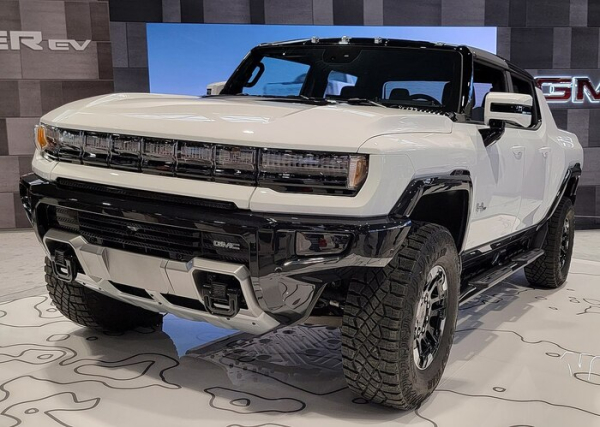 Вартість GMC Hummer EV сягає 90 тис. доларів/ Фото: wikimedia.org Стоимость GMC Hummer EV достигает 90 тыс. долларов/ Фото: wikimedia.org
