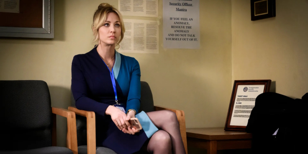 Кадр із серіалу «Бортпровідниця» Кадр из сериала «Бортпроводница»
