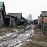 Чому в Росії села такі бідні і не гарні, а…
