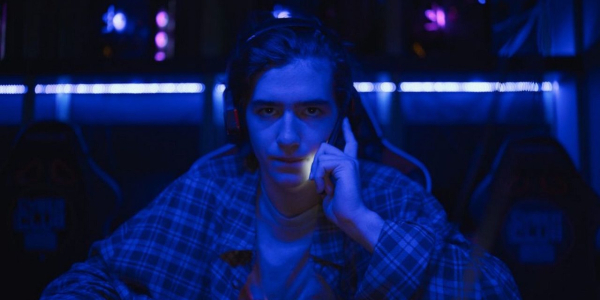 Артем Кошман у серіалі «Хедшот» Артём Кошман в сериале «Хэдшот»