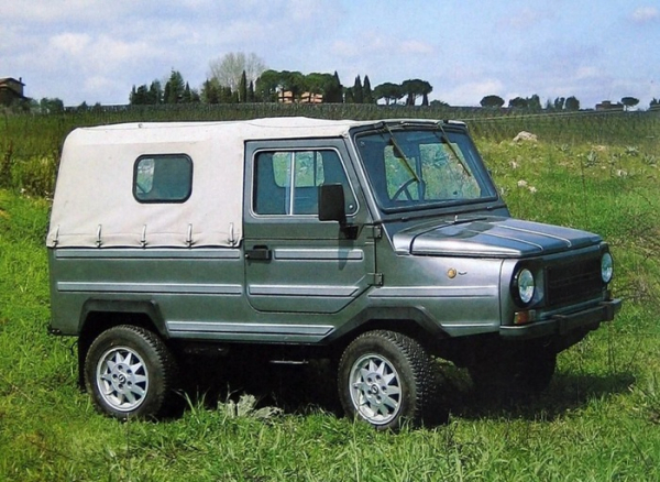 Луаз-969 выпускали с 1966 по 2002 годы на автозаводе в Луцке