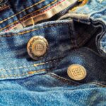 Не викидайте зношені старі джинси. Вони можуть стати незамінним помічником…