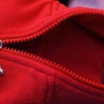 Застрягла блискавка здається: чим змастити і куди натиснути