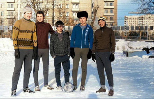 Гамаші – це не лише теплі штани, а й чохол на черевики. Гамаши - это не только теплые штаны, но и чехол на ботинки.