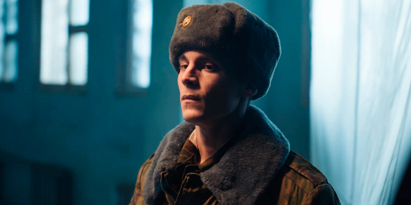 Кадр із серіалу «Аутсорс» Русские сериалы про девяностые: «Аутсорс»
