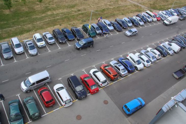 Автомобіль якого кольору вибрати: несподіваний погляд на практичність та безпеку автомобили