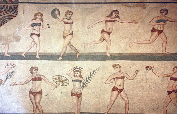 До корсетів та ліфів жінки носили тканинну пов'язку. До корсетов и лифов женщины носили тканевую повязку.