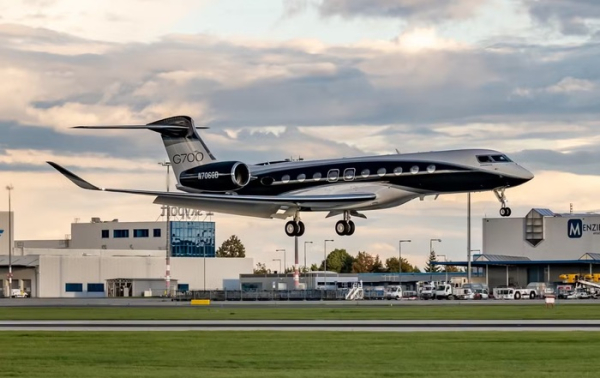 Gulfstream G700ER коштував Безосу 80 млн доларів Gulfstream G700ER стоил Безосу 80 млн долларов
