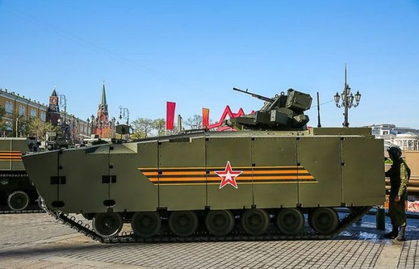 Багато води витекло з того часу. Много воды утекло с тех пор.