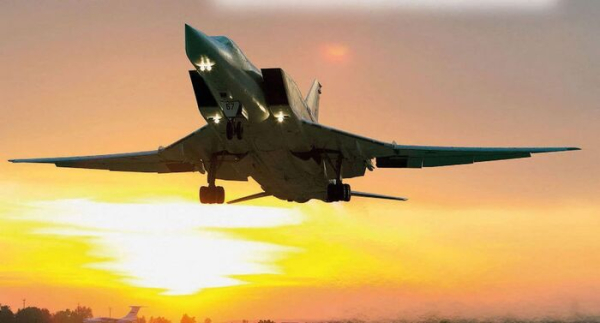 Ту-22М3М здатний атакувати із глибини своєї території Ту-22М3М способен атаковать из глубины своей территории