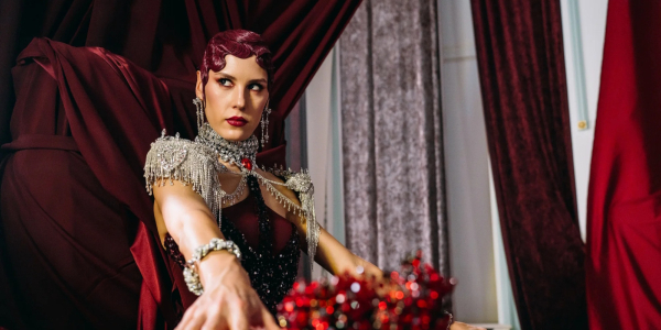 Кадр із фільму «Аліса у Країні чудес» Кадр из фильма «Алиса в Стране чудес» 2025 года