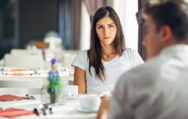 Пауза перед відповіддю – не ворожа розгадка. Пауза перед ответом - не вошлебная разгадка.