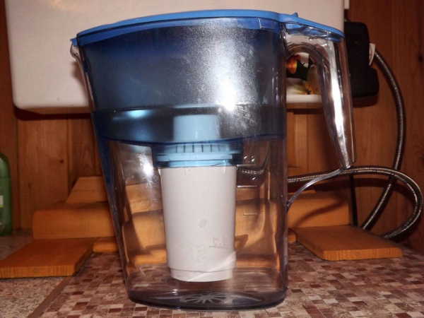 У глечика невеликий об'єм У кувшина небольшой объем