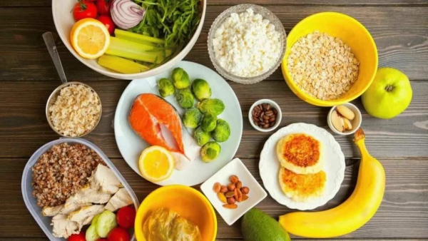 влючите в рацион продукты богатые белком, витамином Д и омега-3.