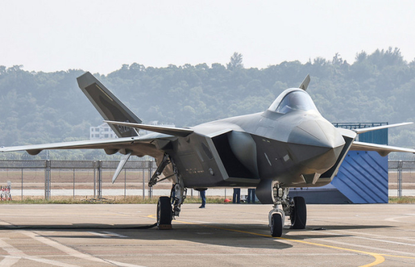 Вже майже 300 таких. Уже почти 300 таких.