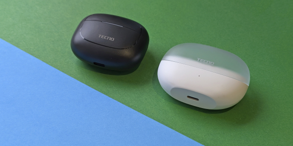 Недооцінка ергономіки футляра Ошибки при выборе TWS-наушников: недооценка эргономики футляра