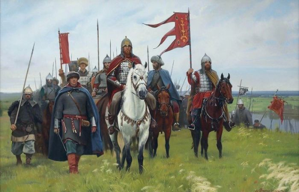 Сначала появляется военная аристократия.