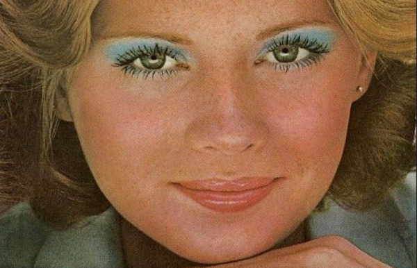 З художньої крейди виходили тіні, які були не гірші за магазинні! Из художественных мелков получались тени, которые были не хуже магазинных!