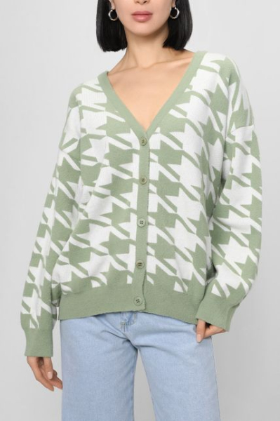 Интересный принт, актуальный многие годы. 