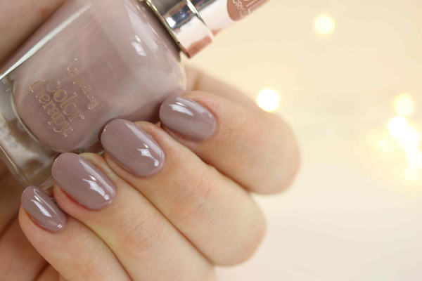 Зверніть увагу на колір таупів. Обратите внимание на цвет тауп.