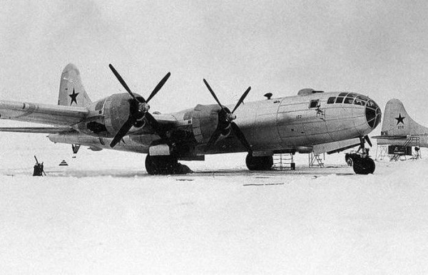 Сначала были лишь Ту-4.