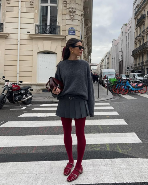 Стильный образ с мини юбкой 
