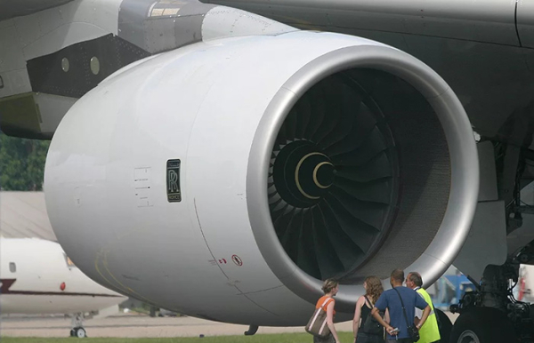 Масштаб двигуна Масштаб двигателя