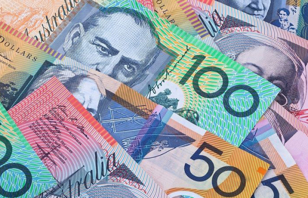 В Австралії на купюрах зображені три злочинні особи! В Австралии на купюрах изображены три преступные личности!