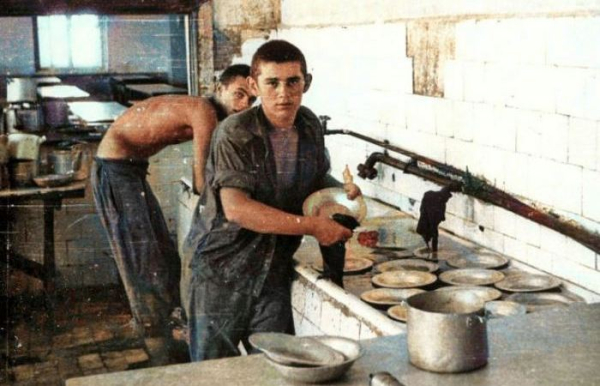 На кузне всё бывало по разному.