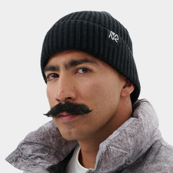 Шапка від RANK, 589 рублів