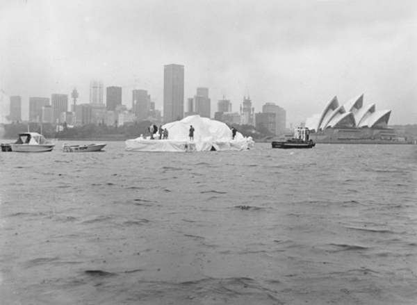 Фейковый айсберг у берегов Австралии. /Фото: hoaxes.org