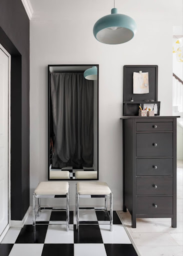 Організуйте місця для одягання та роздягання Организуйте места для одевания и раздевания