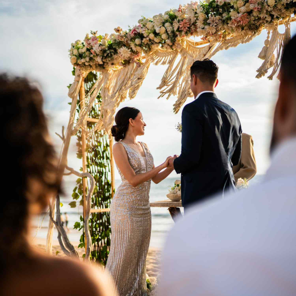 Свадебная церемония Фото: istockphoto.com