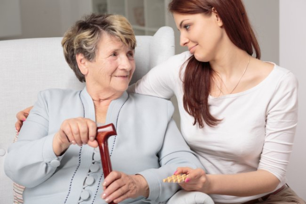 Як спілкуватися зі старими родичами?