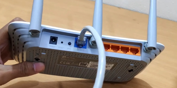 Как настроить роутер: Подключите роутер к интернету
