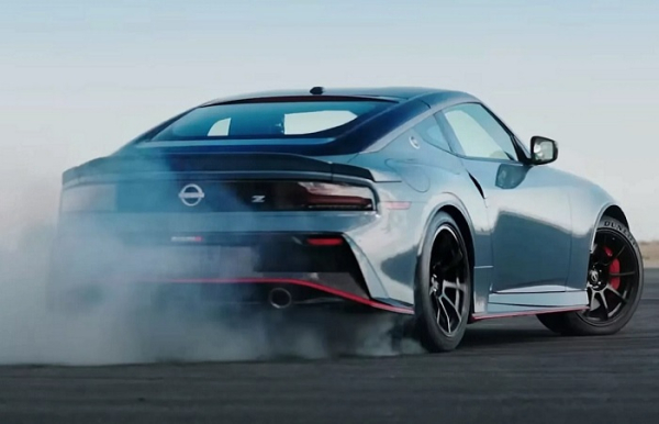 10 найшвидших моделей Nissan: спритні спортивні «японки»