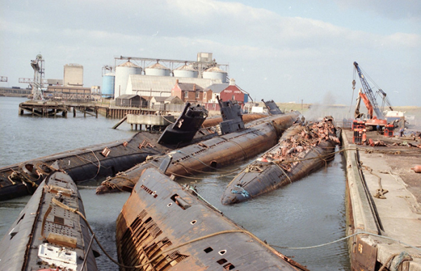 Не факт, что подлодки, не факт, что ржавые, не факт, что вообще передали. /Фото: kresy.pl